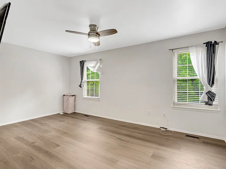 1848 Heather Glen Ct — Photo 18