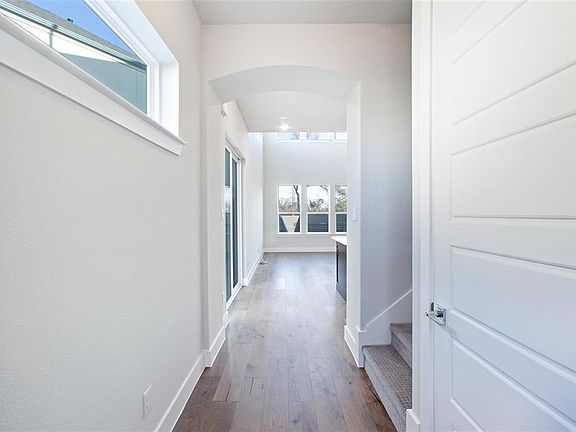 5th image of 7968 Minglewood Ln
