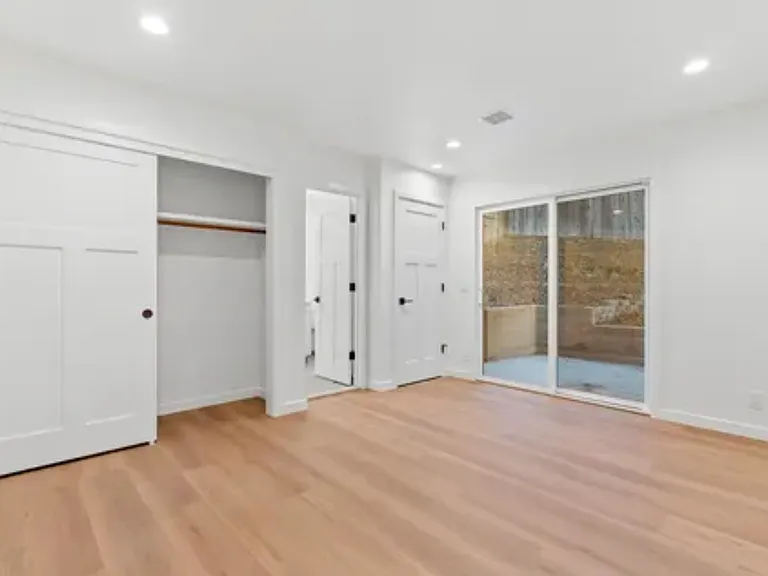 728 Walnut Dr #2 — Photo 7