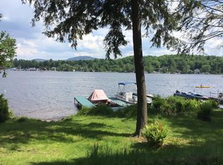 127 Riverside Dr, Saranac Lake, NY 12983