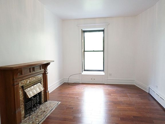 4th image of 14 W 71st St APT 3