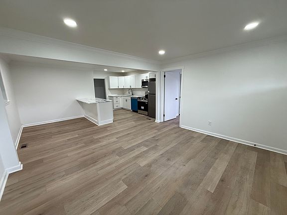 2nd image of 1206 Logan Ave