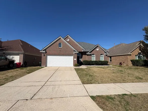 5915 Annatto Dr, Baytown, TX 77521