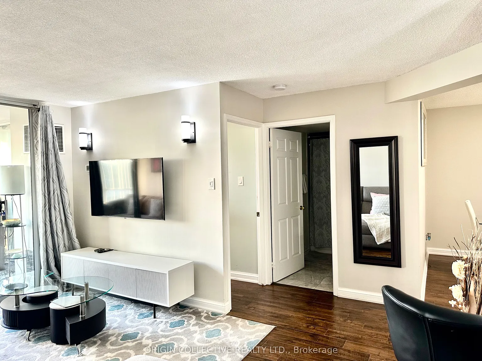 Bellair Condominiums — Photo 4