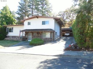 2018 Garrison St, The Dalles, OR