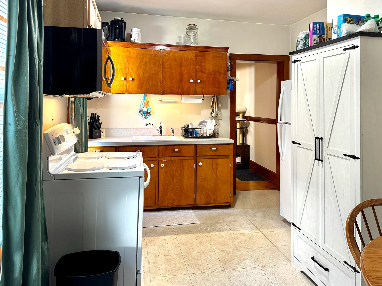 2 bed, 1100 sqft, $1,875 — Photo 4