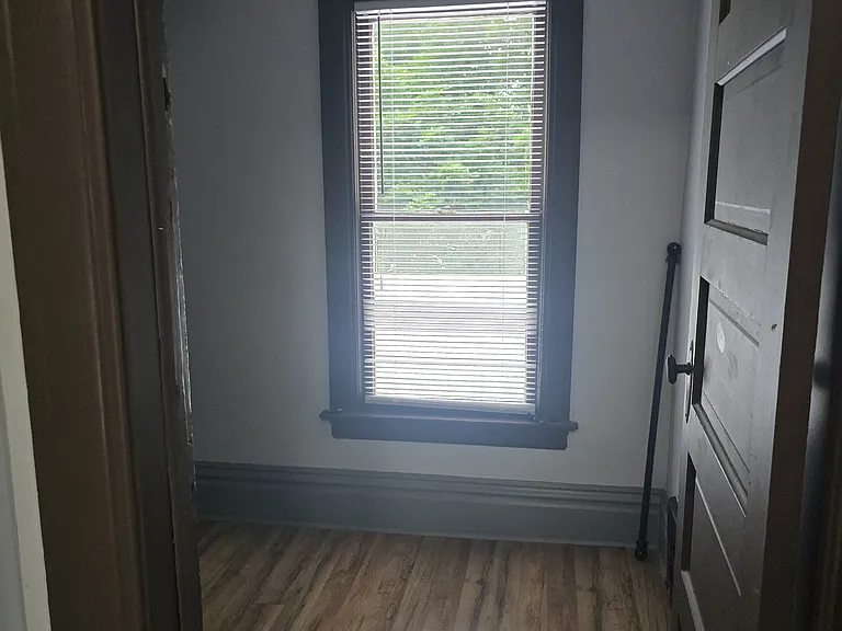 31 Eldredge St — Photo 16
