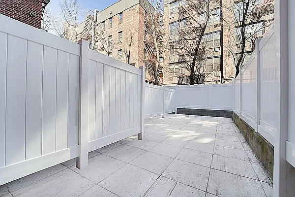 Rented by Living New York | media 22