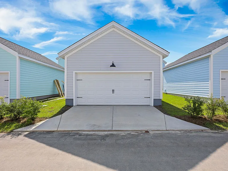 712 Rumbling Leaf Ln — Photo 35