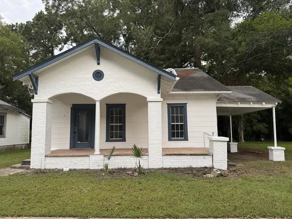 613 Catalpa Ave, Dothan, AL 36301