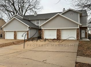 3536 NE Independence Ave, Lees Summit, MO 64064