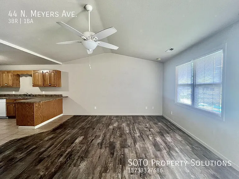 44 N Meyers Ave — Photo 5