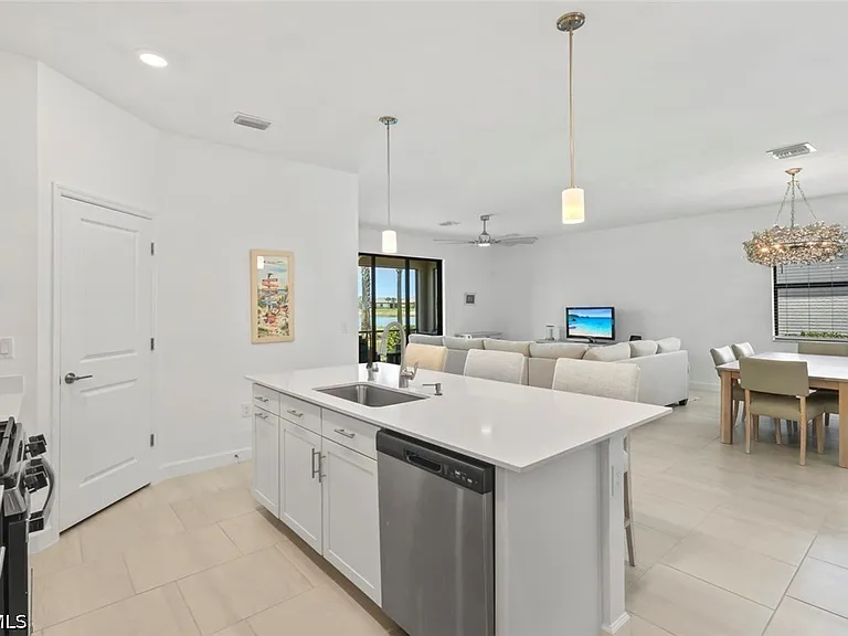 Ridgeline Dr — Photo 11