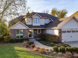 1613 N Overlook Dr, Joliet, IL 60431