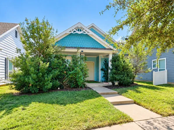 9320 Masse Ct, Aubrey, TX 76227