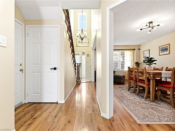 2nd image of 6 Jones Ln