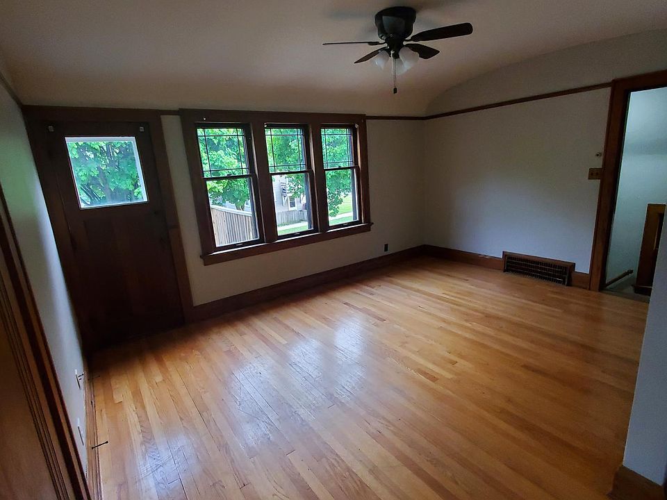 1st image of 6118 W Richmond Ave