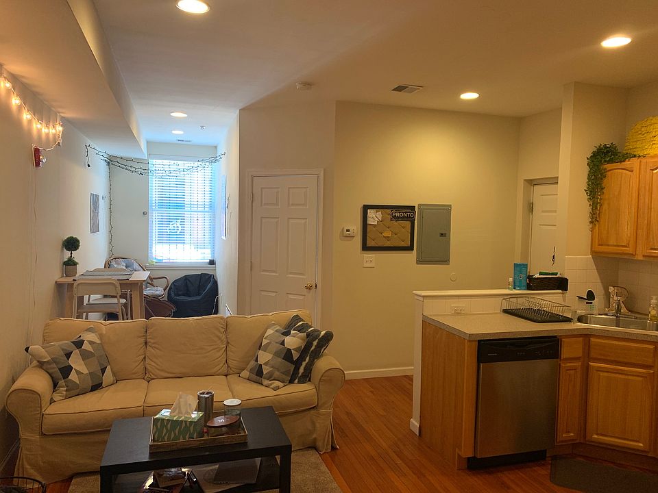 1st image of 1521 N 15th St APT 1