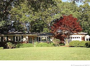 39 Greencliff Dr, Niantic, CT 06357