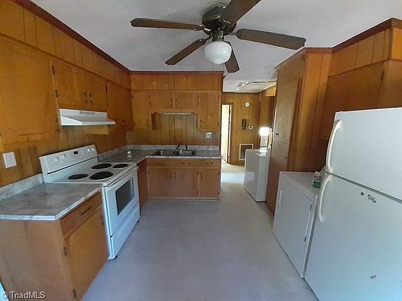 4th image of 206 Cobb St