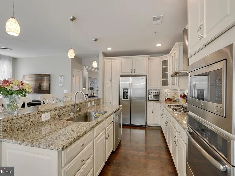 23792 Hopewell Manor Ter — Photo 19