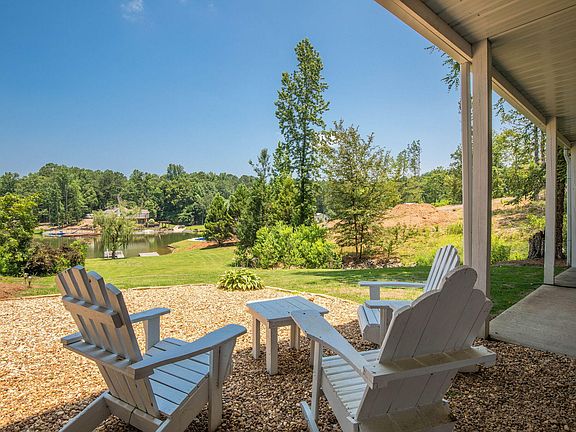 4th image of 110 Buena Vista Cir