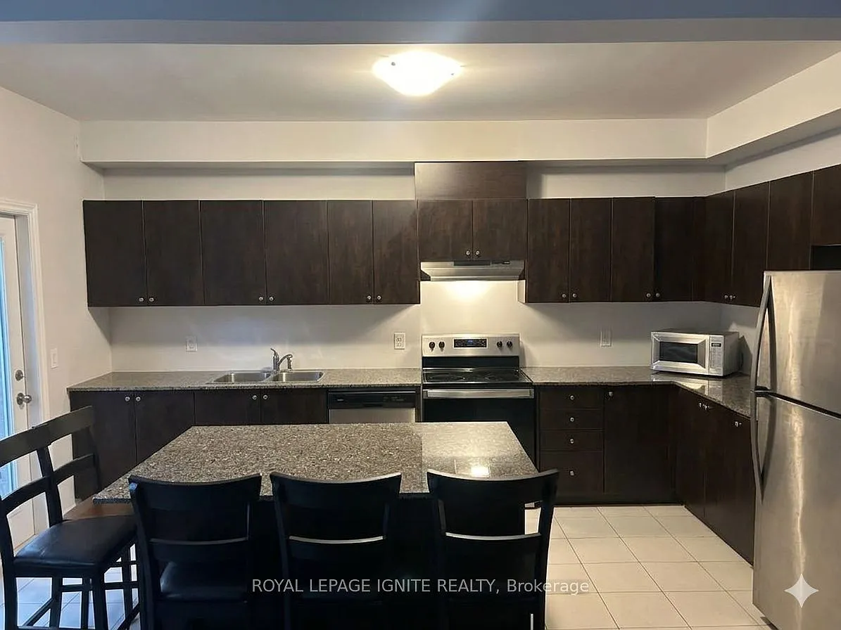3 bed, $2,250 — Photo 2