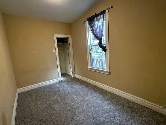 4th image of 6550 S Claremont Ave