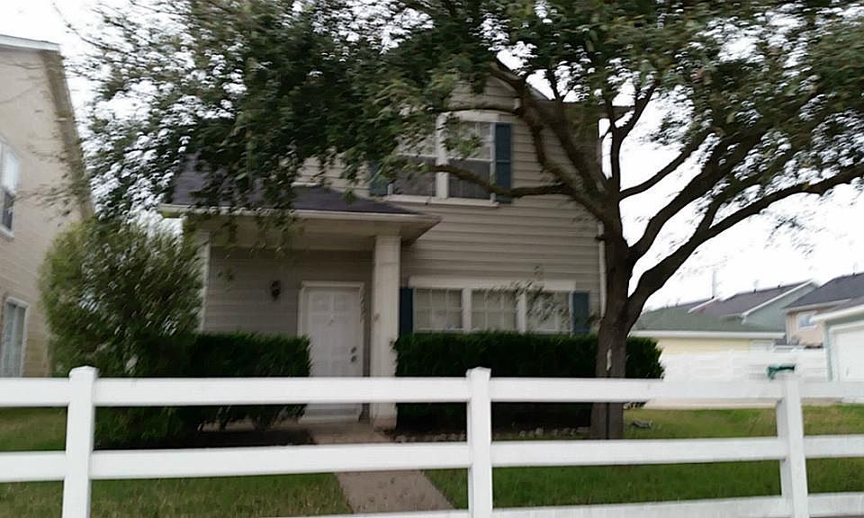 1st image of 15731 S Alley Ct