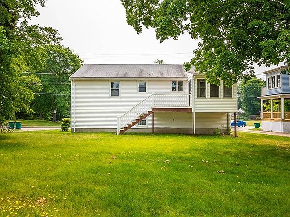 4th image of 169 Winslow Ave