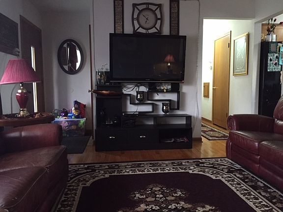2nd image of 2418 W Edgerton Ave