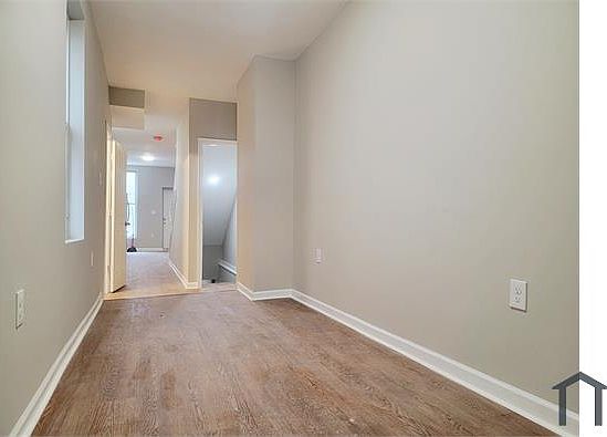 3rd image of 2504 Francis St