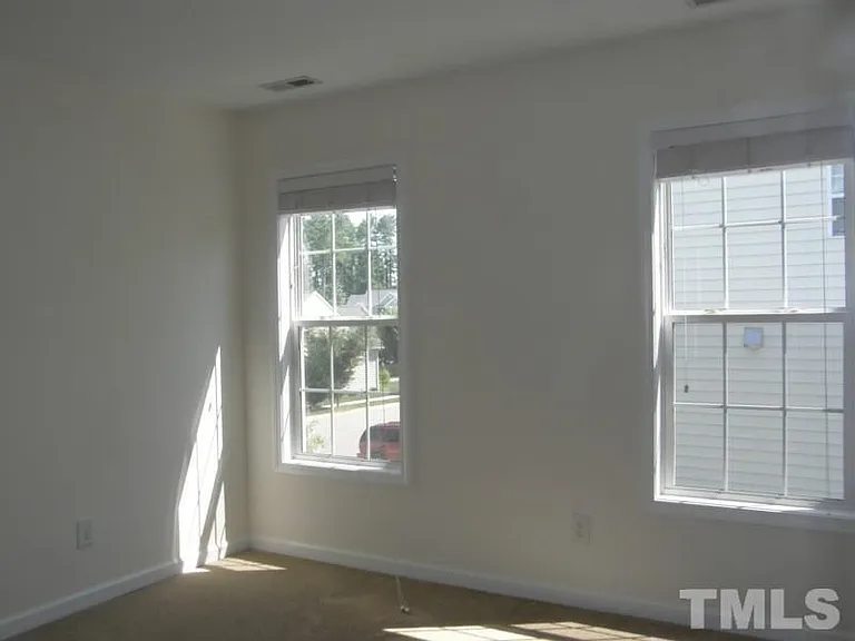 2709 Alder Ridge Ln — Photo 9