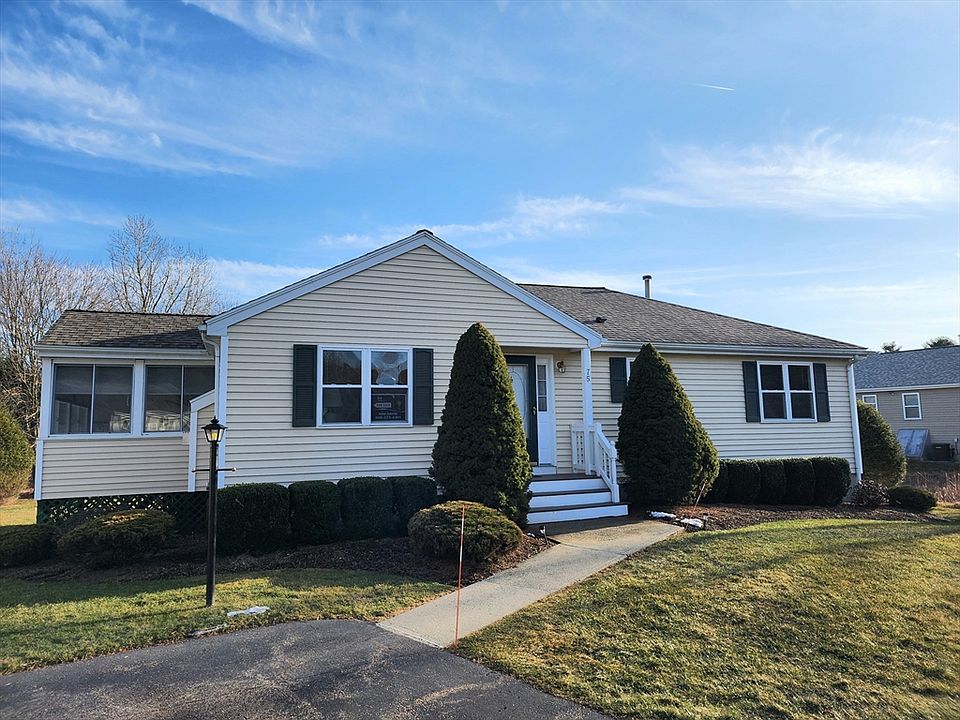1st image of 75 Crystal Water Dr Unit 75
