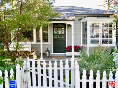 811 Galloway St, Pacific Palisades, CA, 90272