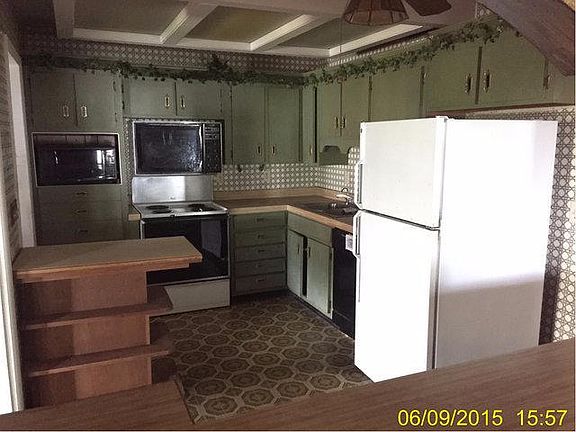 4th image of 326 Coral Dr
