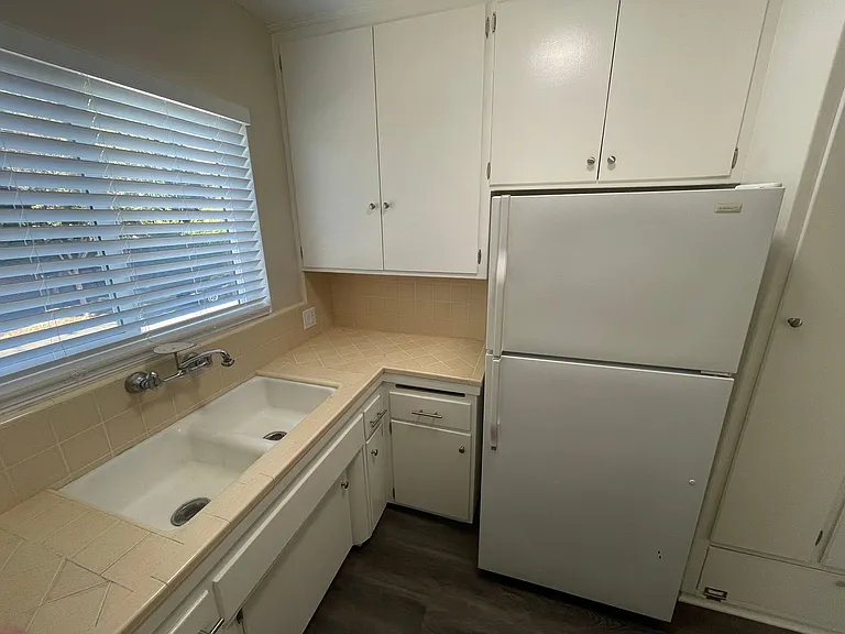 341 N. Stoneman Ave. — Photo 8