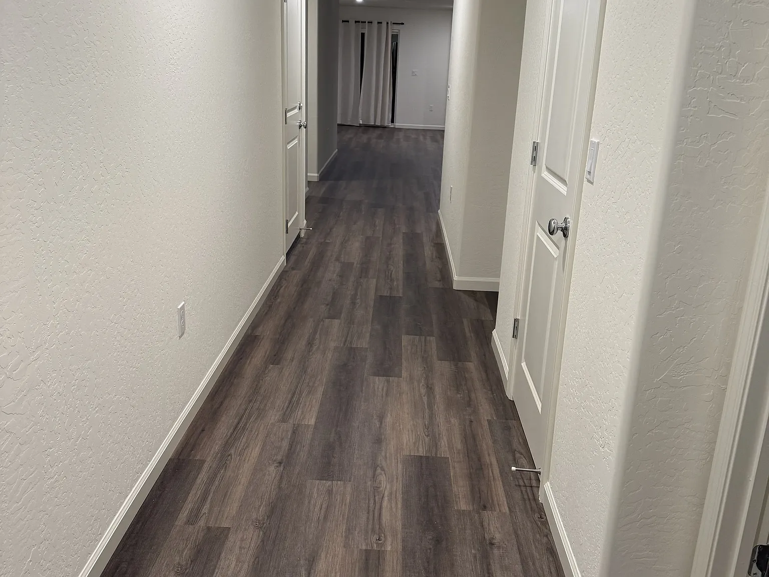 4 bed, 1842 sqft, $2,600 — Photo 2