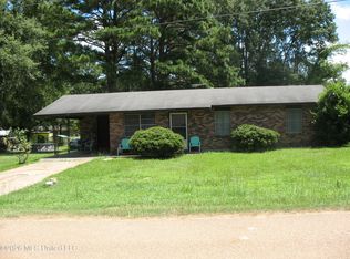 102 Norris St, Flora, MS 39071