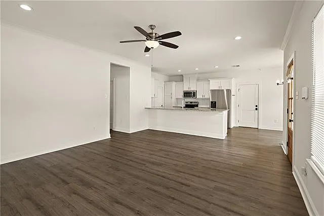 16205 Chandler Pl — Photo 4