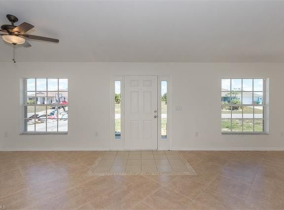 3rd image of 3004 NE 5th Ave