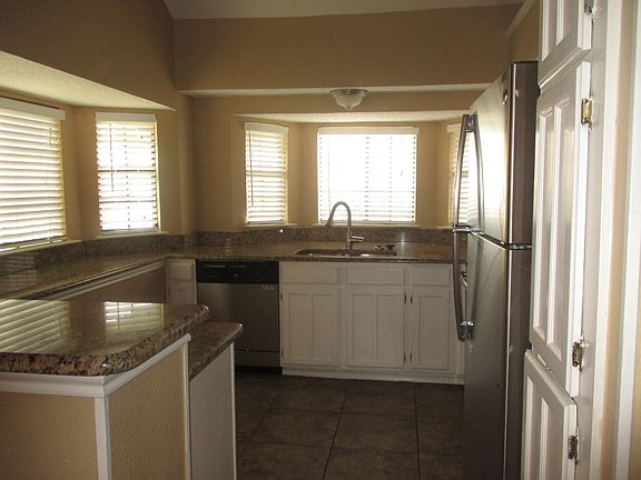 5568052_Kitchen_03182016