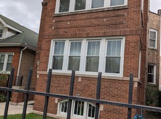 4055 W Nelson St, Chicago, IL 60641