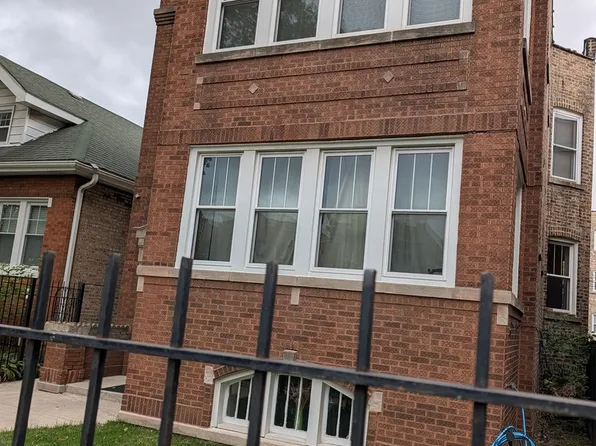 4055 W Nelson St, Chicago, IL 60641