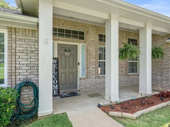 207 Merri Ln, Whitehouse, TX 75791