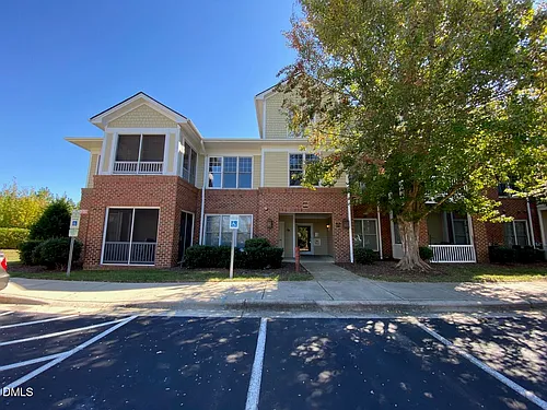 421 Waterford Lake Dr #421 Photo 1
