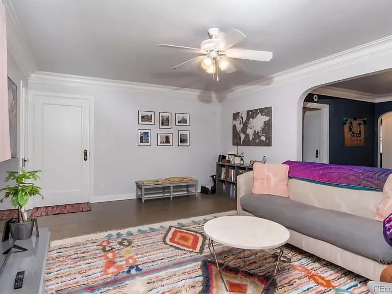 526 N Clarkson St #1 — Photo 2