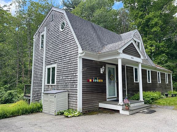 2nd image of 446 Grove St