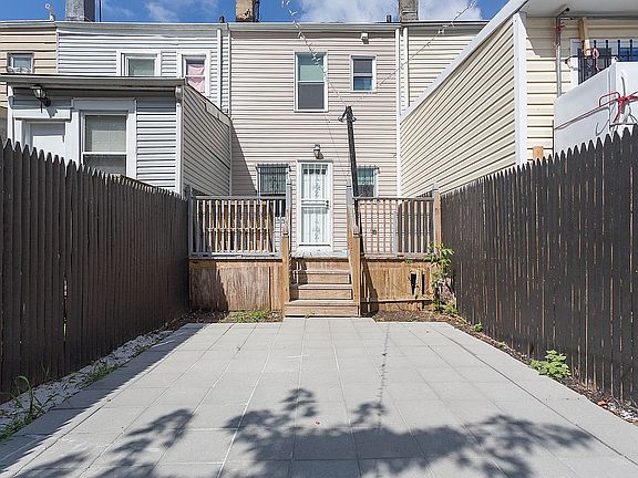 4th image of 118-07 152nd St Unit 1