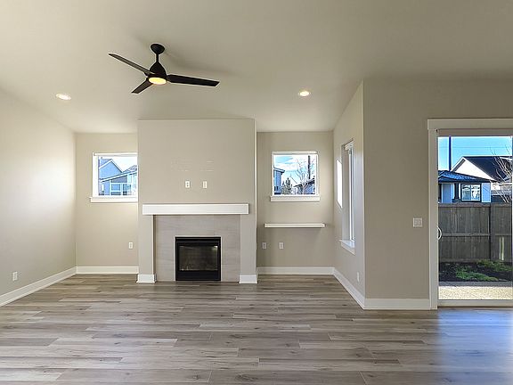 3rd image of 4531 SE 65th Ave